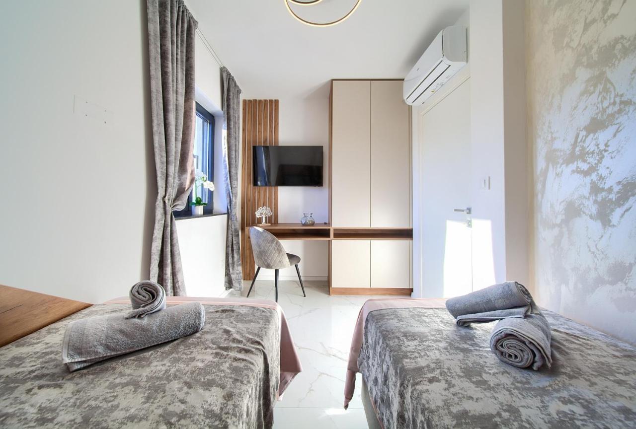 Penthouse Rosa Apartment Malinska Ngoại thất bức ảnh