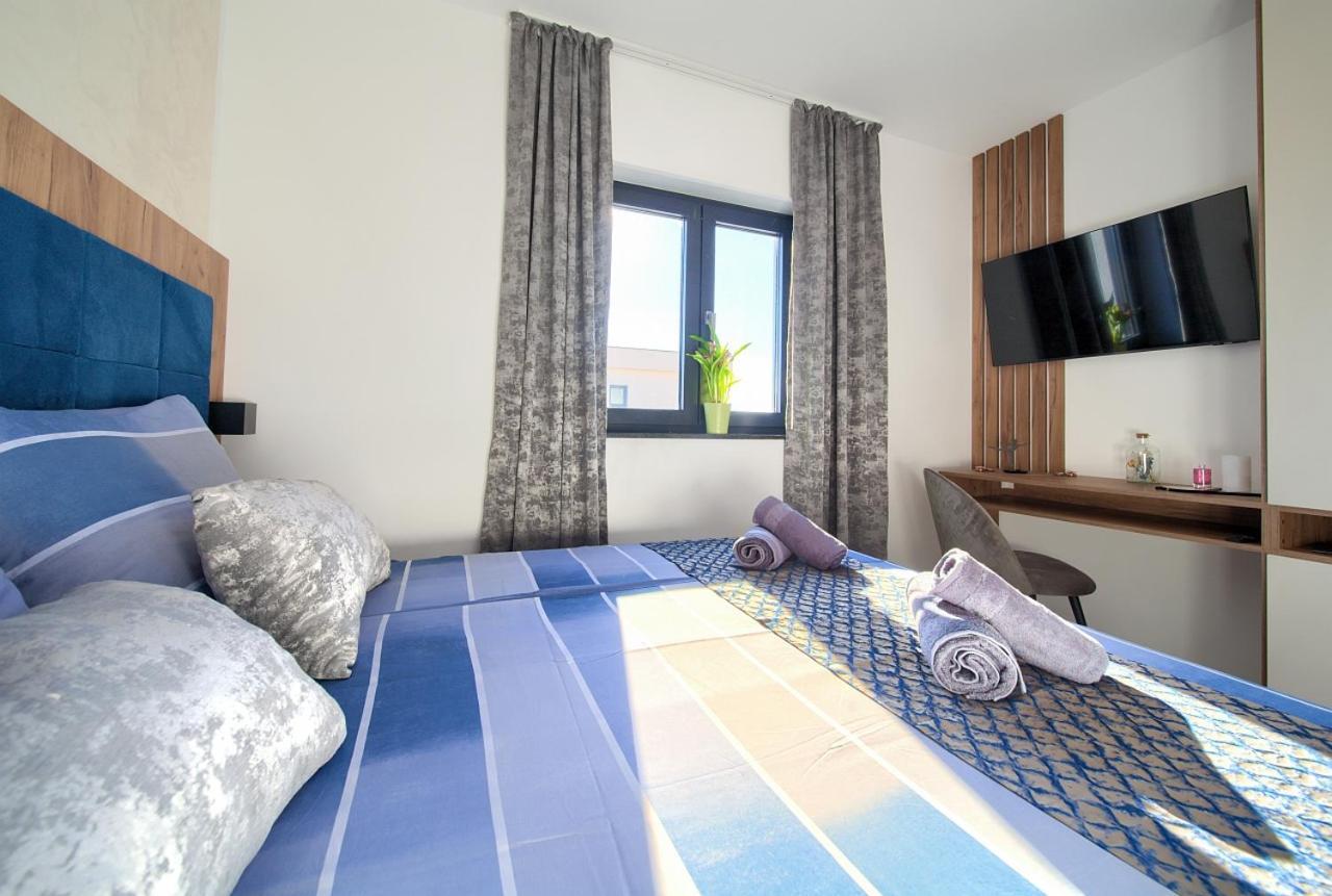 Penthouse Rosa Apartment Malinska Ngoại thất bức ảnh
