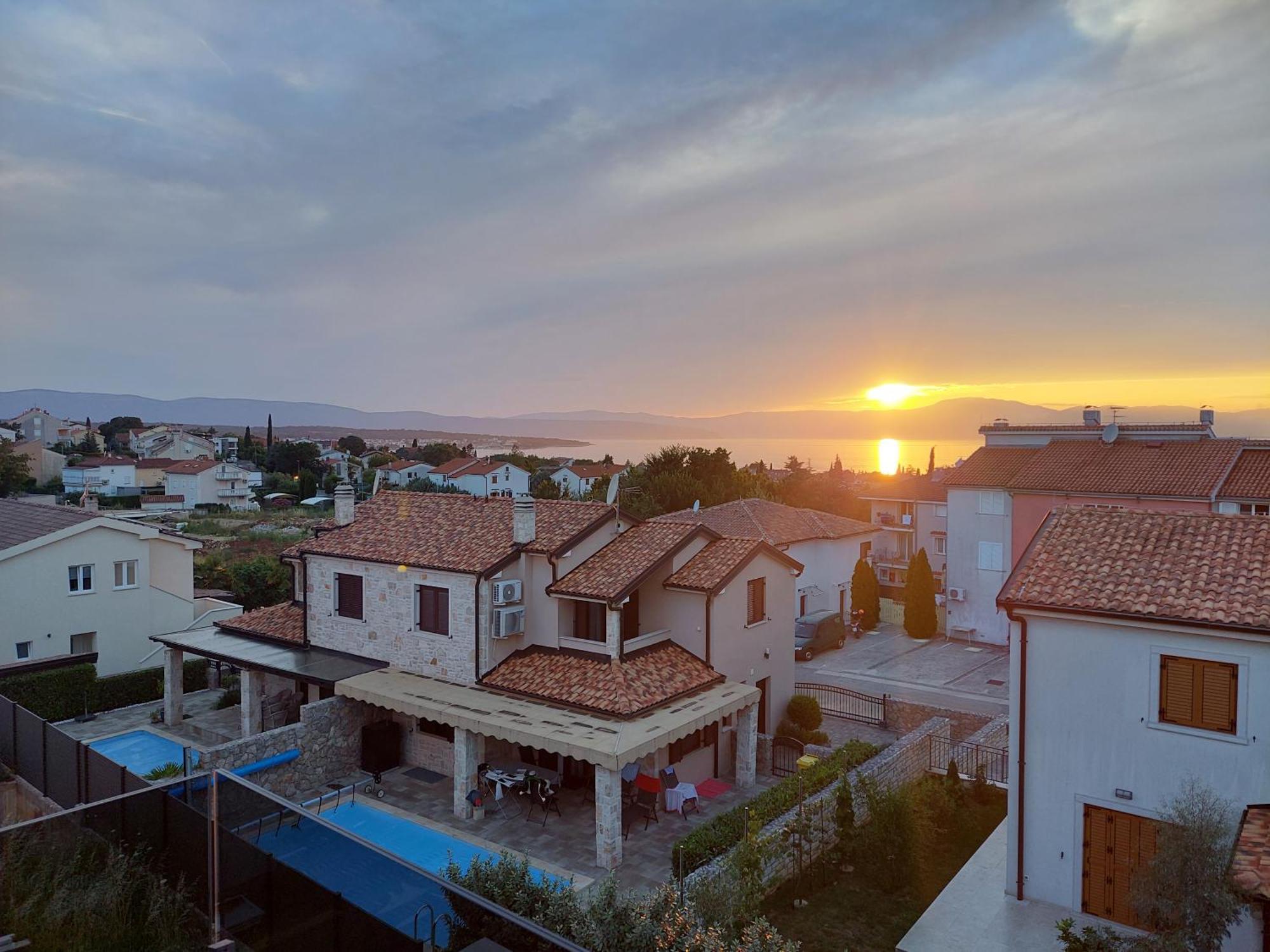 Penthouse Rosa Apartment Malinska Ngoại thất bức ảnh